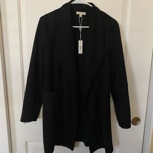 BRAND NEW MaxStudio Black Blazer Cover Up with Tapered Waist and Pockets